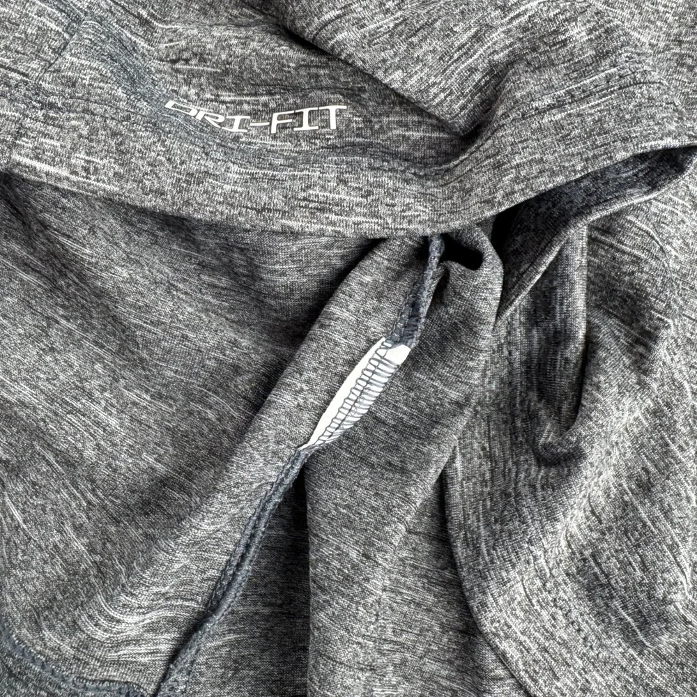 Nike Swim Shirt Mens Large Dri-FIT Heather Grey UPF 40+ Rash Guard Performance